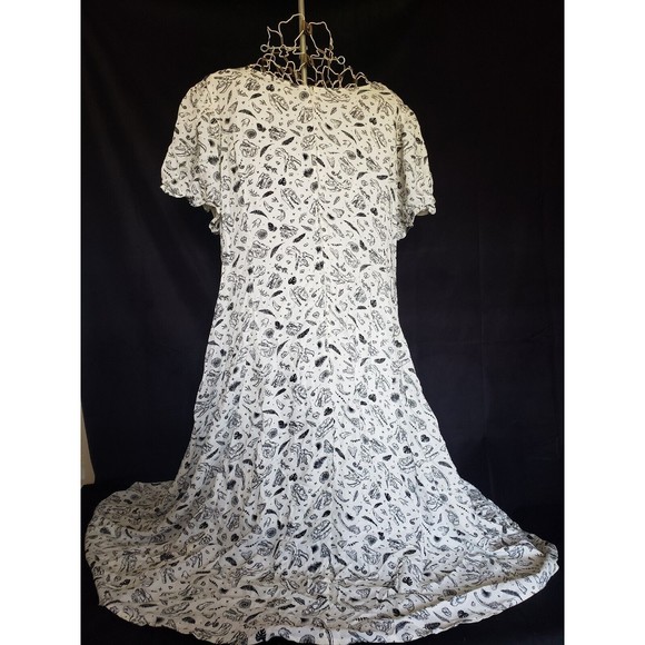 Hot Topic DRESS Size 2 XXL NWOT DINOSAUR FOSSIL Foliage EMPIRE MIDI Tie Front - Picture 2 of 9